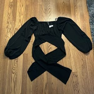 Forever 21 cropped long sleeve - black - size L